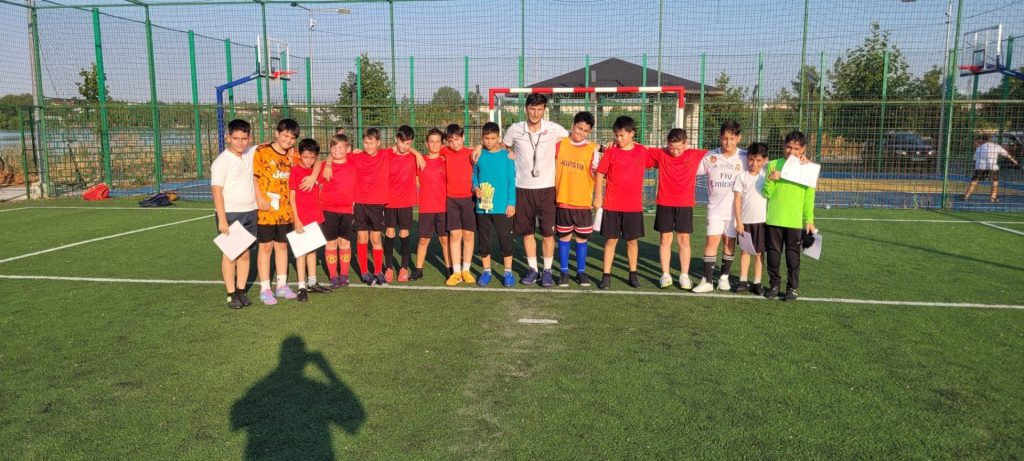 La ACS Unirea Dobroești, Alin Florea îndrumă grupa 2013–2015 cu empatie și disciplină